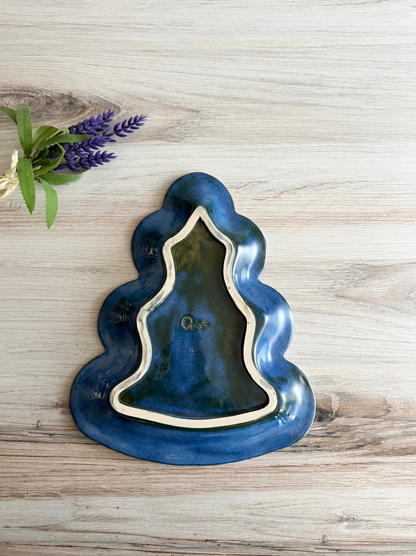 Blue Bee Texture Tree Plate