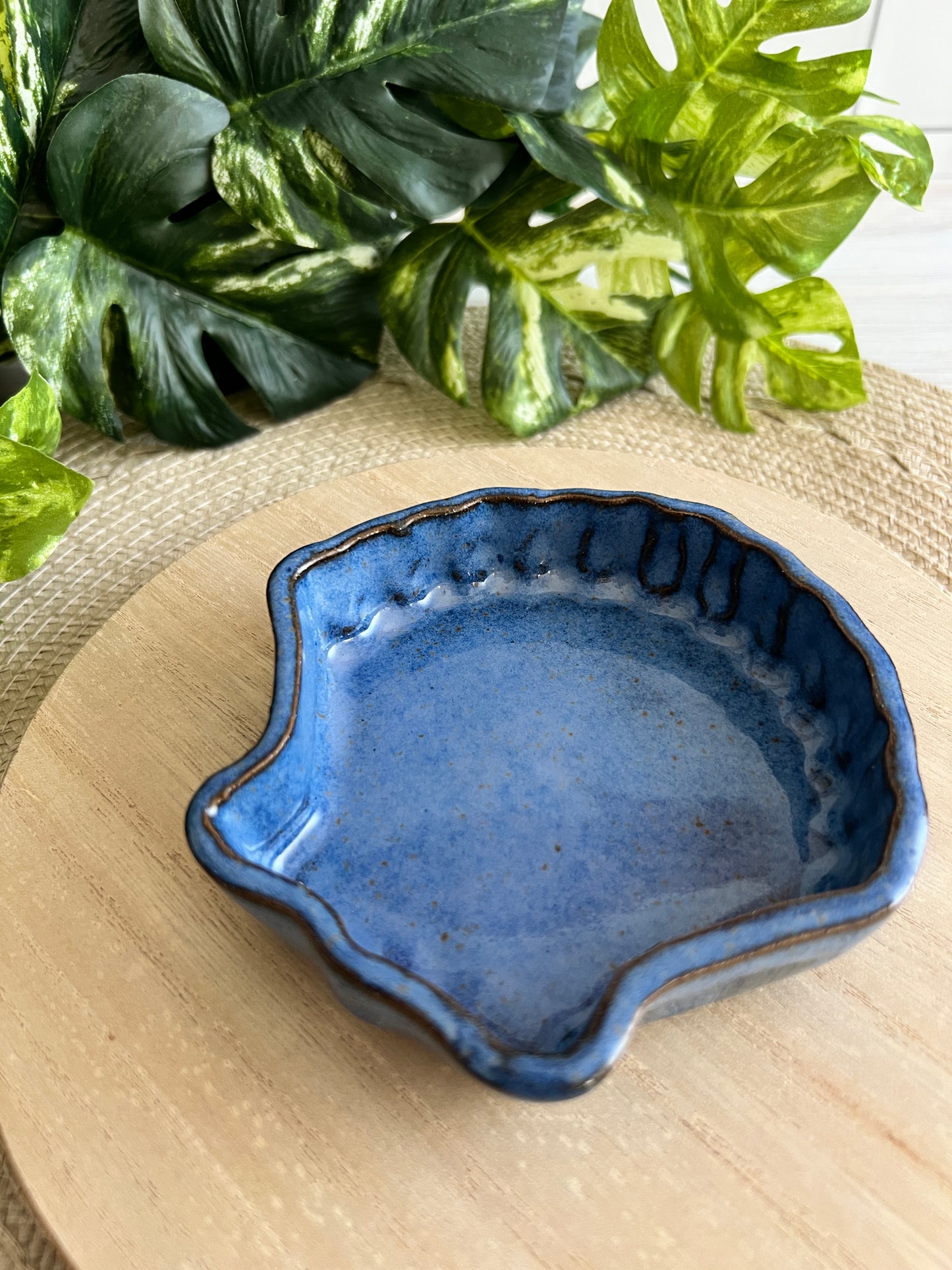 Seashell Dish in Dark Blue