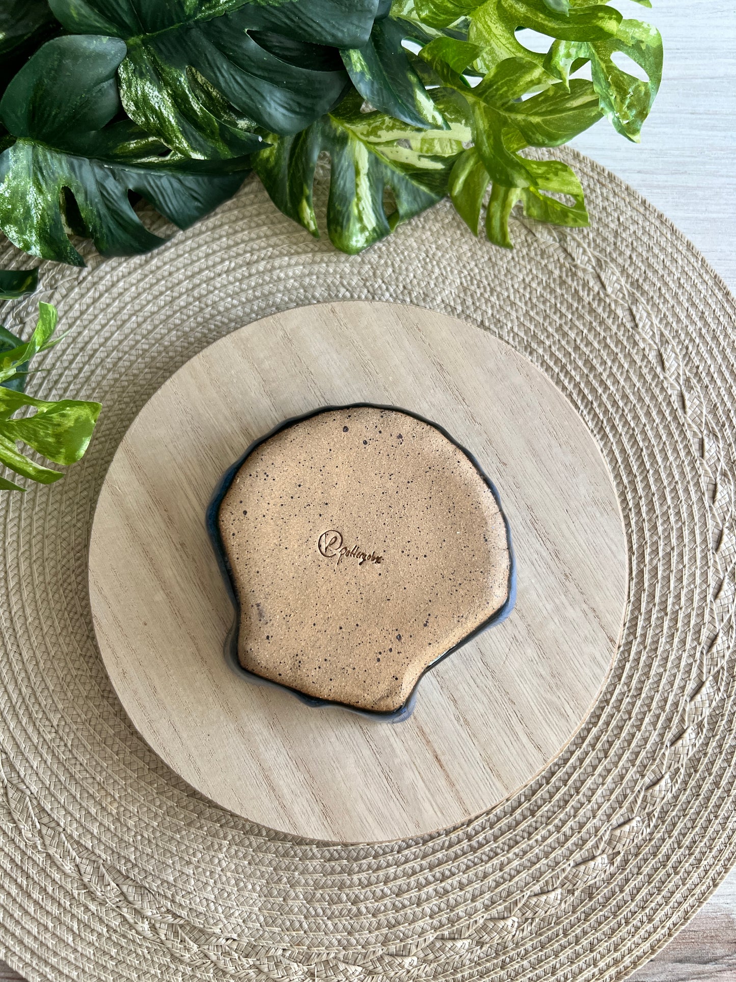 Seashell Dish in Dark Blue